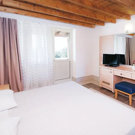 Achilleas Adults Only 4*