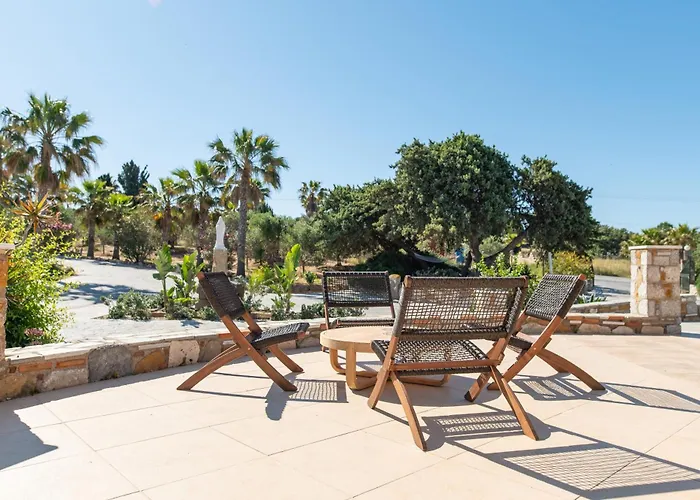 ホテル Achilleas Adults Only